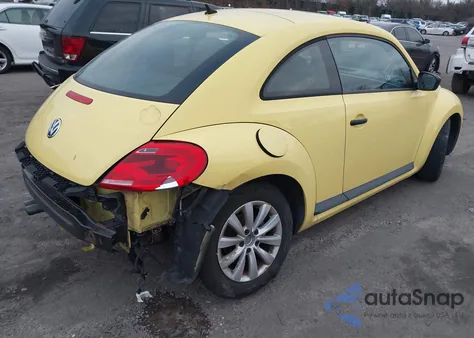 2015 Volkswagen Beetle 1.8T Fleet Edition из США, поврежденный, VIN 3VWF17AT5FM637655